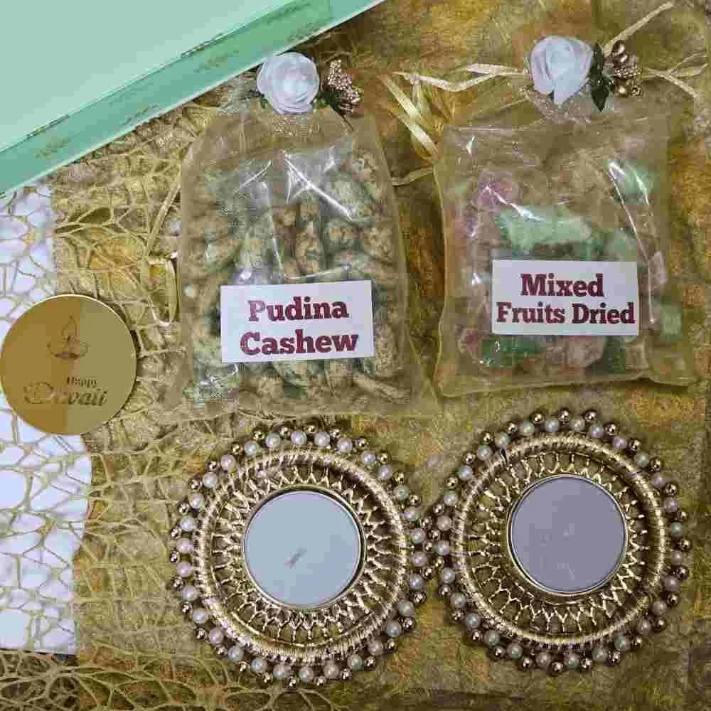 Buy Mixed Fruit and Pudina Cashew Diwali Hamper Corporate